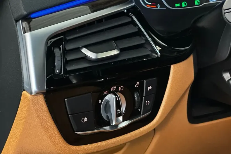 BMW 520 din 2021 cu 69.000 km - oferta BMW115962 - foto 21