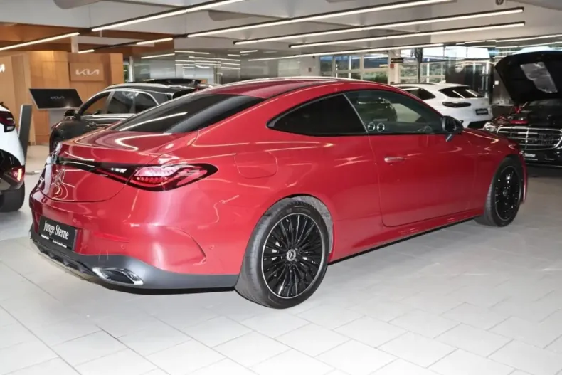 Mercedes-Benz CLE 200 din 2023 cu 4.600 km - oferta MER115965 - foto 4