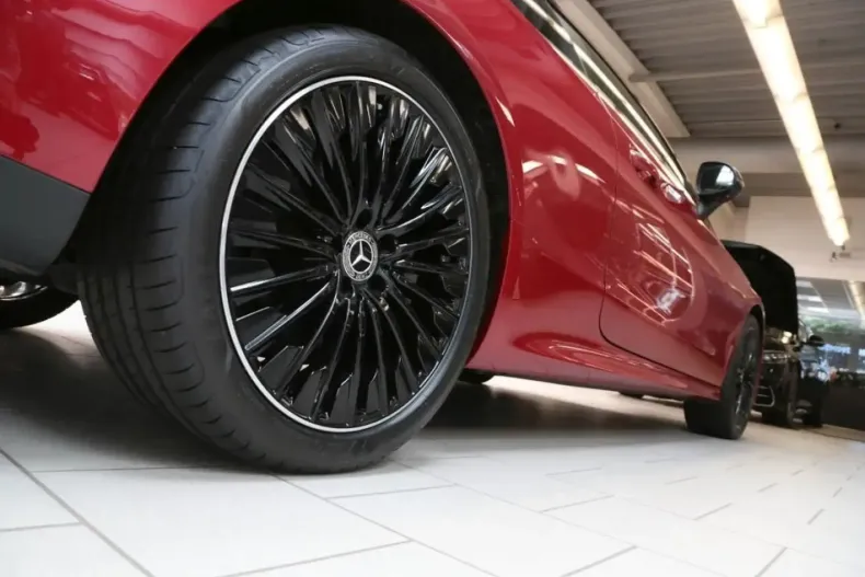 Mercedes-Benz CLE 200 din 2023 cu 4.600 km - oferta MER115965 - foto 6