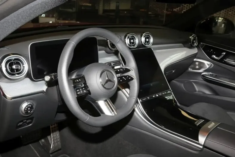 Mercedes-Benz CLE 200 din 2023 cu 4.600 km - oferta MER115965 - foto 10