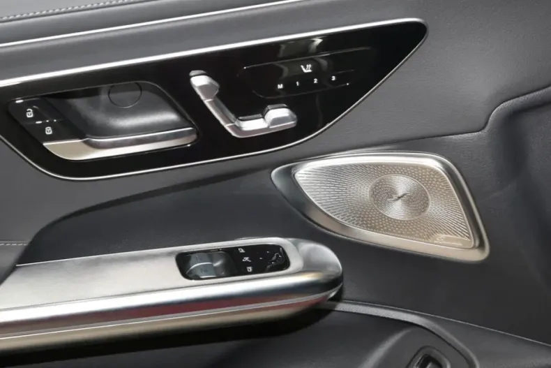 Mercedes-Benz CLE 200 din 2023 cu 4.600 km - oferta MER115965 - foto 14