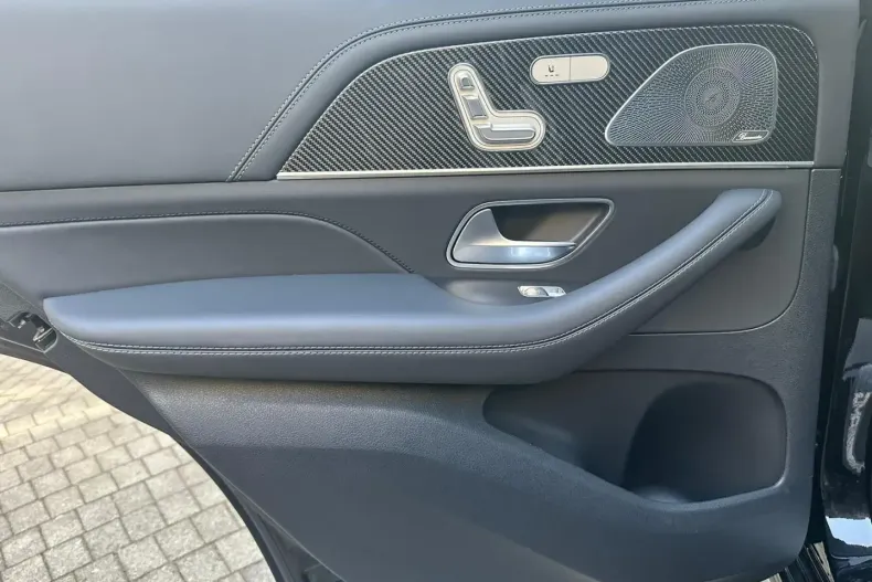 Mercedes-Benz GLE 63 AMG din 2022 cu 15.000 km - oferta MER115969 - foto 13