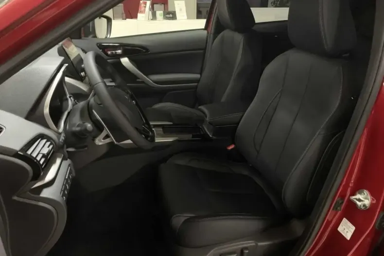 Mitsubishi Eclipse Cross din 2023 cu 8.500 km - oferta MIT115971 - foto 9