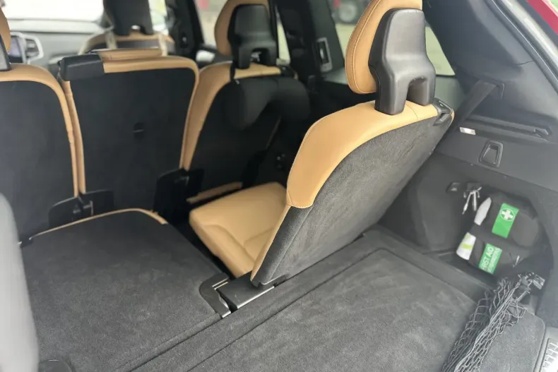 Volvo XC90 din 2023 cu 18.600 km - oferta VOL115973 - foto 11