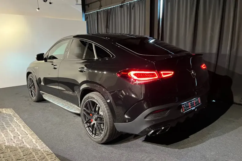 Mercedes-Benz GLE 63 AMG din 2023 cu 4.107 km - oferta MER115975 - foto 7