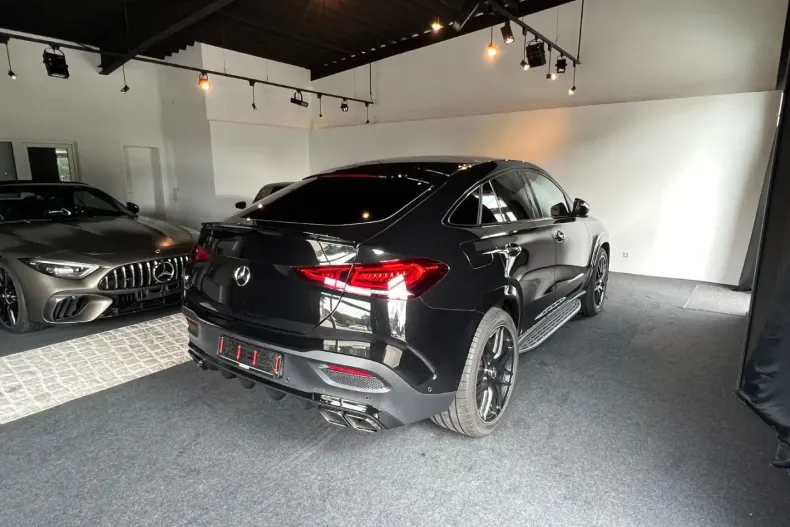 Mercedes-Benz GLE 63 AMG din 2023 cu 4.107 km - oferta MER115975 - foto 9
