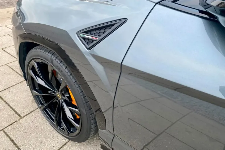 Lamborghini Urus din 2020 cu 12.100 km - oferta LAM115976 - foto 2