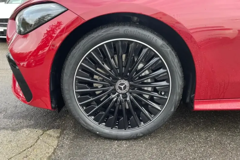 Mercedes-Benz CLE 200 din 2024 cu 9.000 km - oferta MER115978 - foto 4