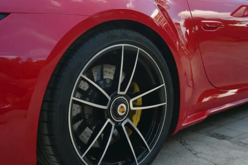 Porsche 911 din 2023 cu 6.000 km - oferta POR115983 - foto 2