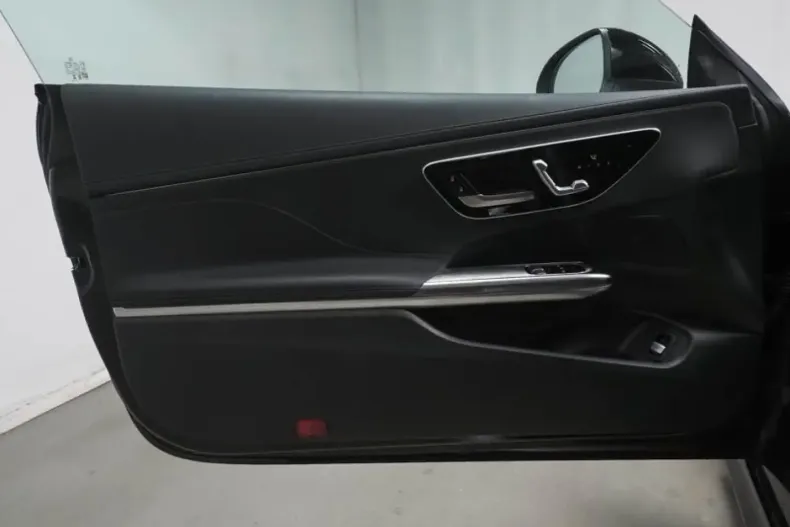 Mercedes-Benz CLE 220 din 2023 cu 24.000 km - oferta MER115984 - foto 8