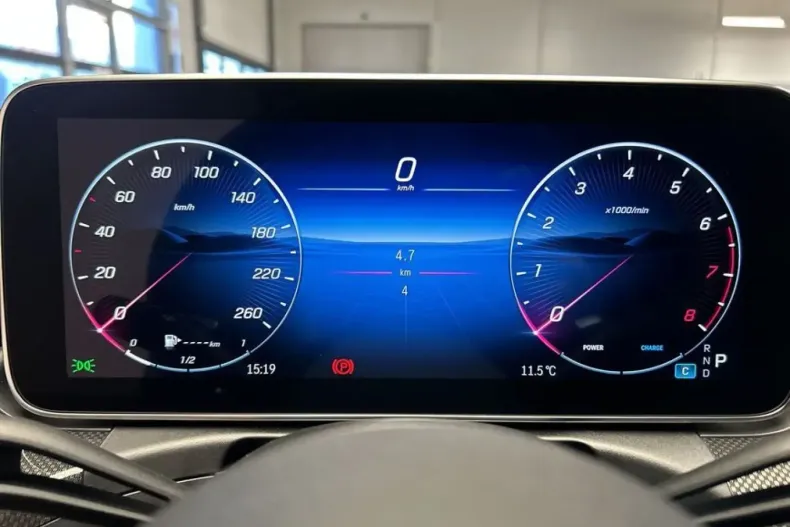 Mercedes-Benz CLE 200 din 2024 cu 50 km - oferta MER115986 - foto 8