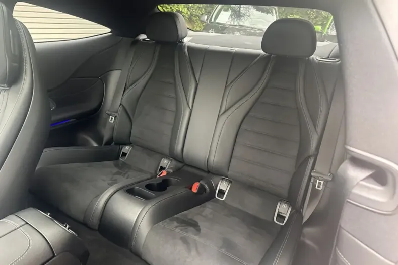 Mercedes-Benz CLE 220 din 2024 cu 2.000 km - oferta MER115987 - foto 26