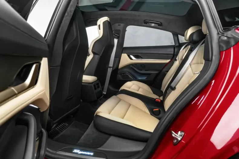 Porsche Taycan din 2020 cu 31.500 km - oferta POR115988 - foto 14