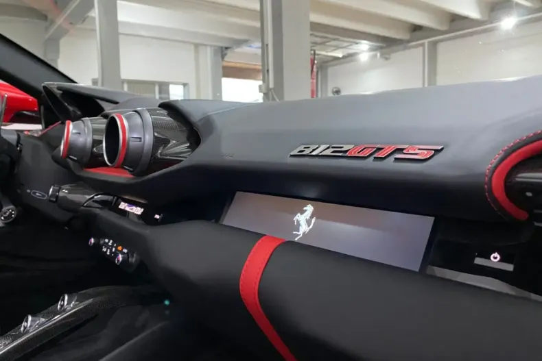 Ferrari 812 din 2023 cu 4.990 km - oferta FER115990 - foto 12