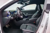 Mercedes-Benz CLA 180 din 2022 cu 14.982 km - oferta MER115991 - foto 13