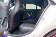 Mercedes-Benz CLA 180 din 2022 cu 14.982 km - oferta MER115991 - foto 17