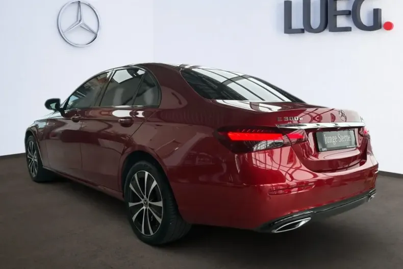 Mercedes-Benz E 300 din 2020 cu 27.505 km - oferta MER115995 - foto 3