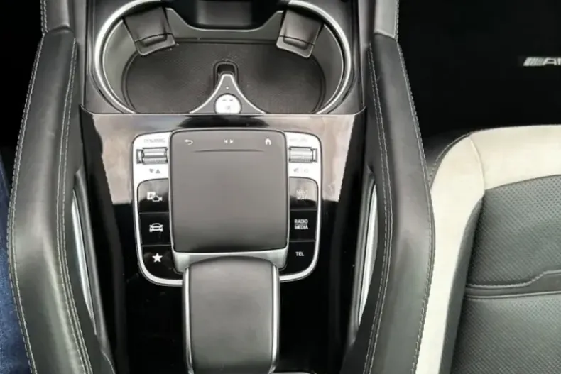 Mercedes-Benz GLE 63 AMG din 2021 cu 18.500 km - oferta MER115997 - foto 10