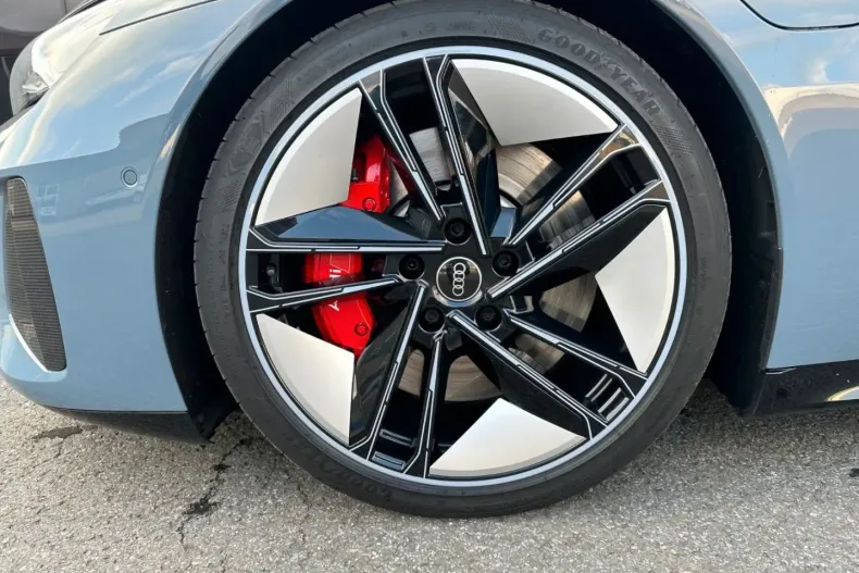 Audi RS e-tron GT din 2021 cu 5.100 km - oferta AUD115998 - foto 8