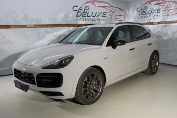 Porsche Cayenne din 2022 - oferta POR116009