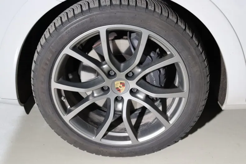 Porsche Cayenne din 2022 cu 38.000 km - oferta POR116009 - foto 6