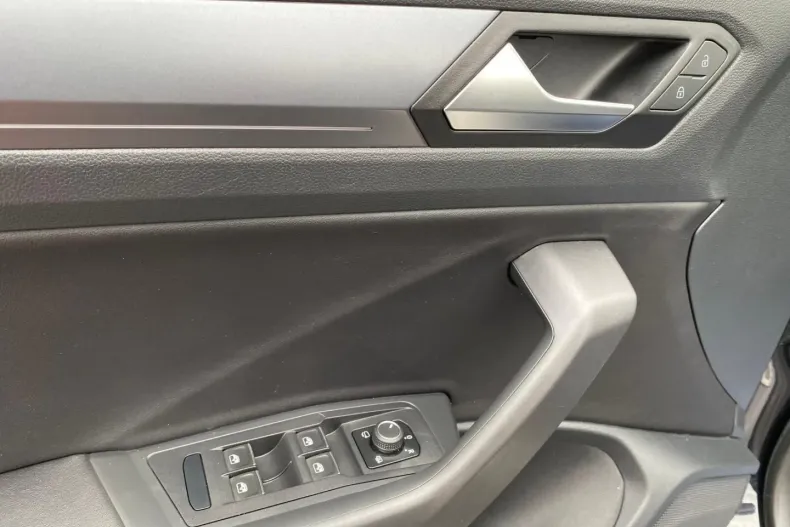 Volkswagen T-Roc din 2021 cu 28.959 km - oferta VOL116014 - foto 21