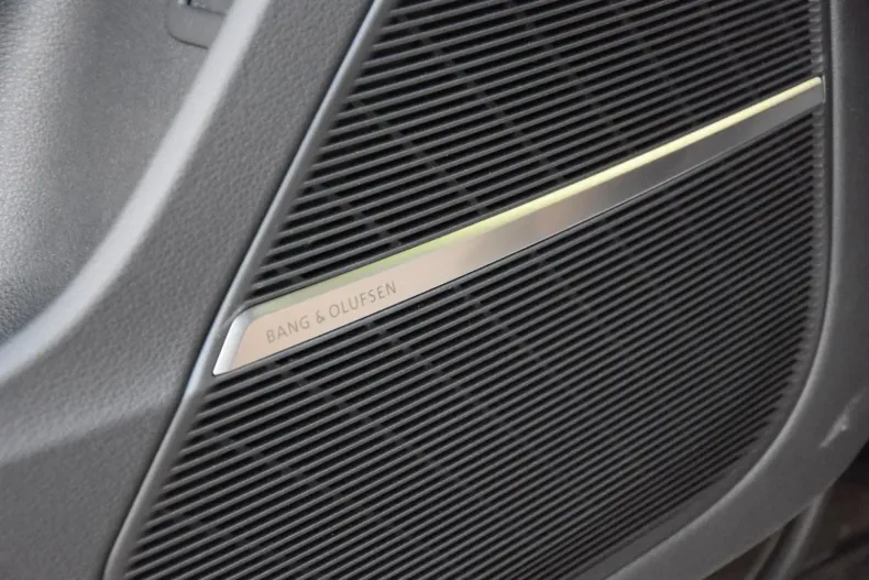 Audi SQ8 din 2020 cu 150.000 km - oferta AUD116018 - foto 20