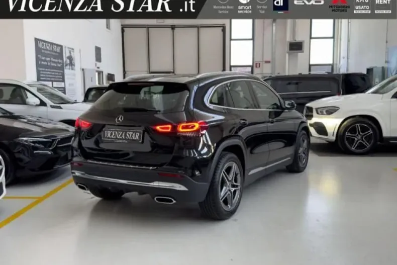 Mercedes-Benz GLA 200 din 2023 cu 28.497 km - oferta MER116022 - foto 3