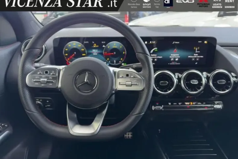 Mercedes-Benz GLA 200 din 2023 cu 28.497 km - oferta MER116022 - foto 9