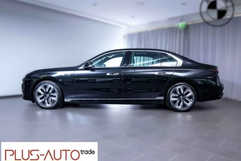 BMW M760 din 2023 cu 2.500 km - oferta BMW116024 - foto 3