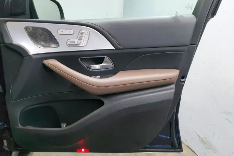 Mercedes-Benz GLE 63 AMG din 2021 cu 36.800 km - oferta MER116026 - foto 19