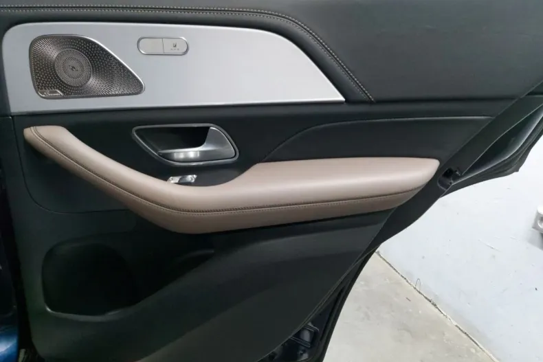 Mercedes-Benz GLE 63 AMG din 2021 cu 36.800 km - oferta MER116026 - foto 24