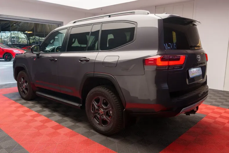 Toyota Land Cruiser din 2024 cu 5.000 km - oferta TOY116028 - foto 6