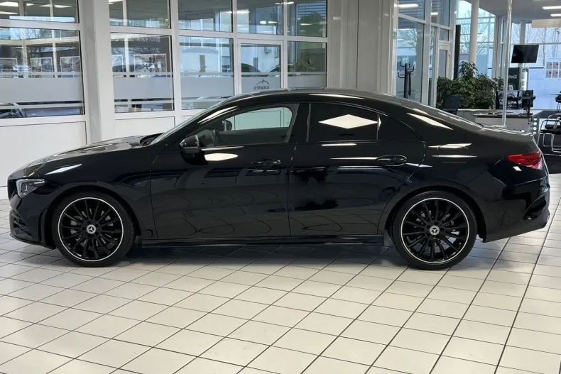 Mercedes-Benz CLA 220 din 2022 cu 13.383 km - oferta MER116031 - foto 8