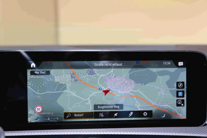 Mercedes-Benz CLA 200 din 2021 cu 17.728 km - oferta MER116033 - foto 16