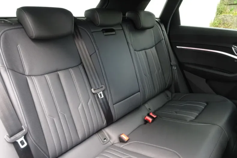 Audi e-tron din 2022 cu 7.911 km - oferta AUD116035 - foto 15