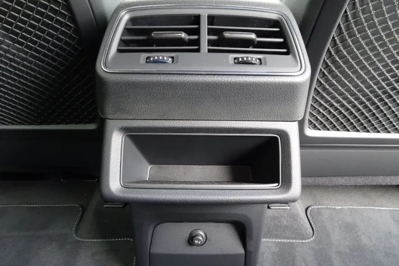 Audi e-tron din 2022 cu 7.911 km - oferta AUD116035 - foto 17