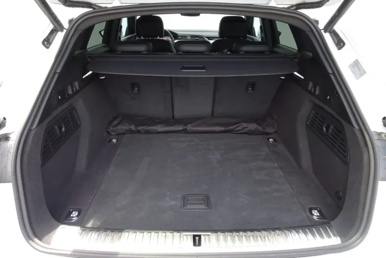 Audi e-tron din 2022 cu 7.911 km - oferta AUD116035 - foto 18