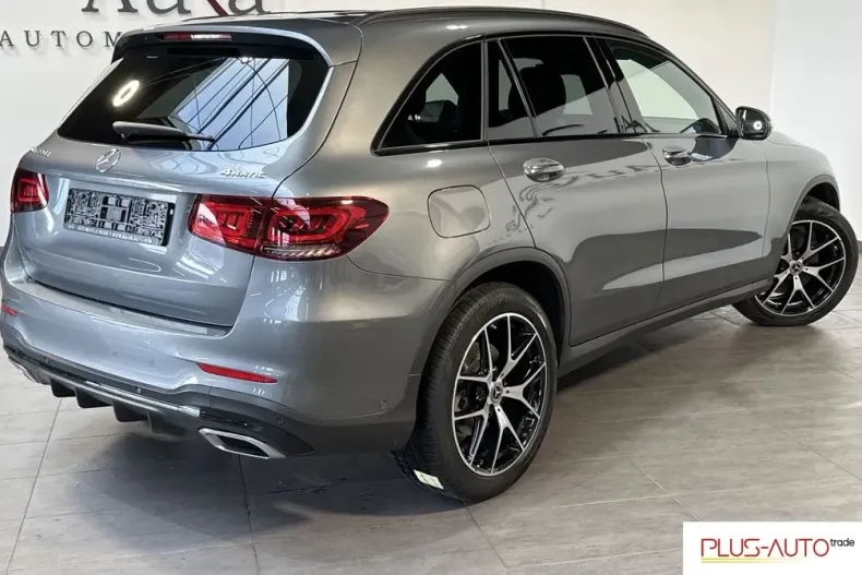 Mercedes-Benz GLC 220 din 2020 cu 64.800 km - oferta MER116036 - foto 3