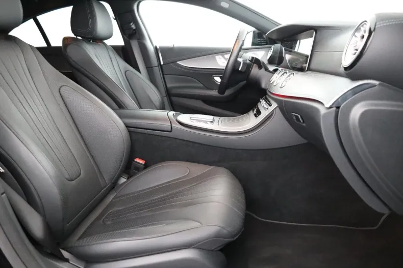 Mercedes-Benz CLS 400 din 2022 cu 9.200 km - oferta MER116037 - foto 13