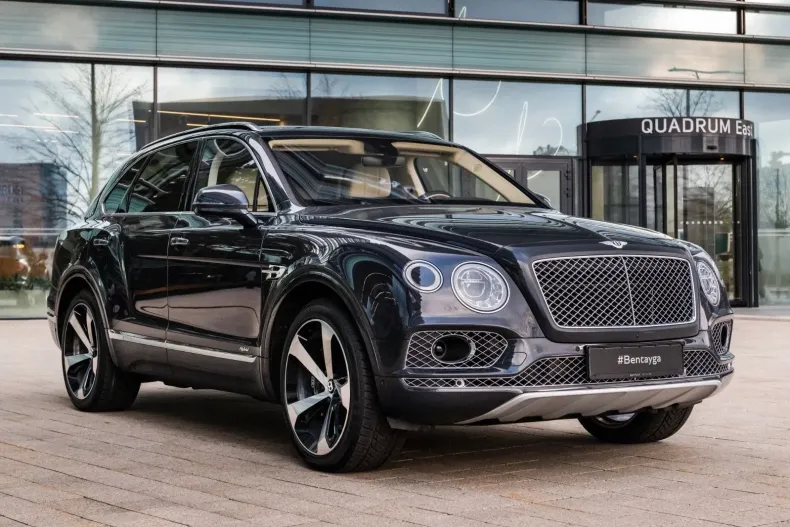 Bentley Bentayga din 2020 cu 6.500 km - oferta BEN116039 - foto 3