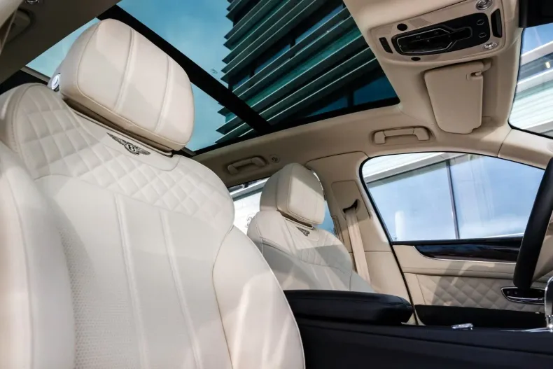 Bentley Bentayga din 2020 cu 6.500 km - oferta BEN116039 - foto 12