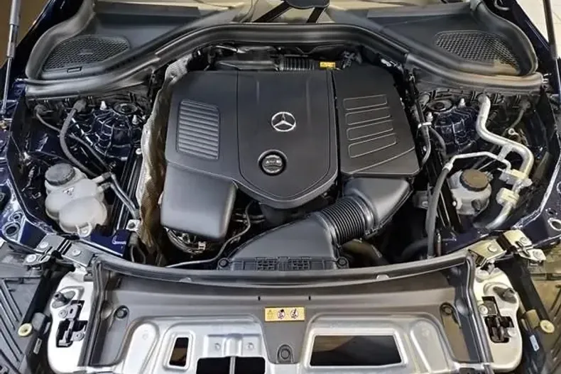 Mercedes-Benz GLC 300 din 2023 cu 15.676 km - oferta MER116044 - foto 4