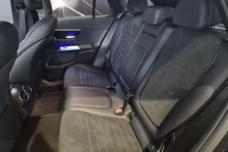 Mercedes-Benz GLC 300 din 2023 cu 15.676 km - oferta MER116044 - foto 8