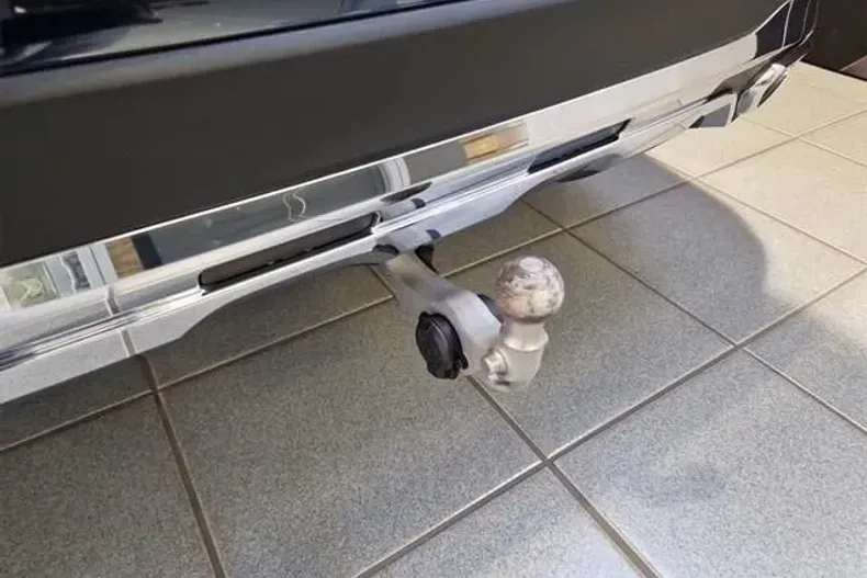 Mercedes-Benz GLC 300 din 2023 cu 15.676 km - oferta MER116044 - foto 10