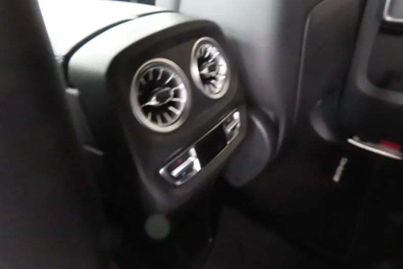 Mercedes-Benz G 400 din 2023 cu 9.820 km - oferta MER116049 - foto 11