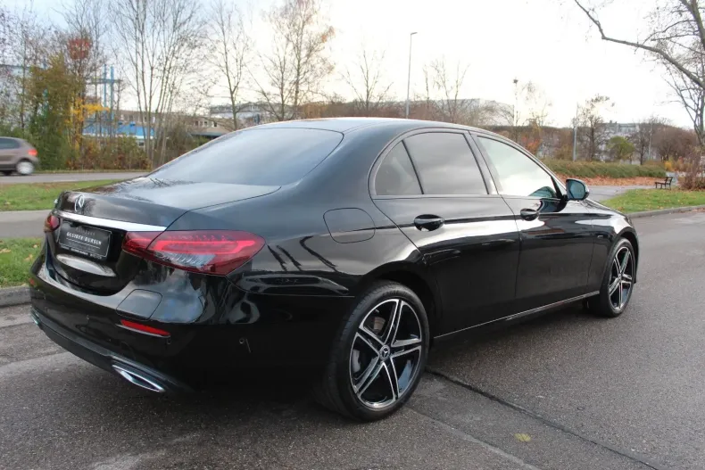 Mercedes-Benz E 300 din 2021 cu 69.500 km - oferta MER116052 - foto 3