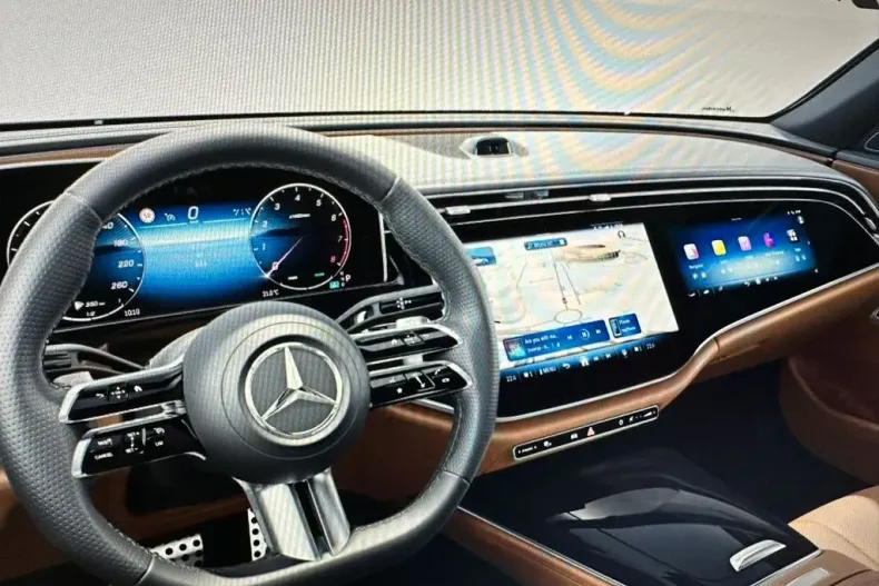 Mercedes-Benz E 200 din 2024 cu 50 km - oferta MER116062 - foto 6