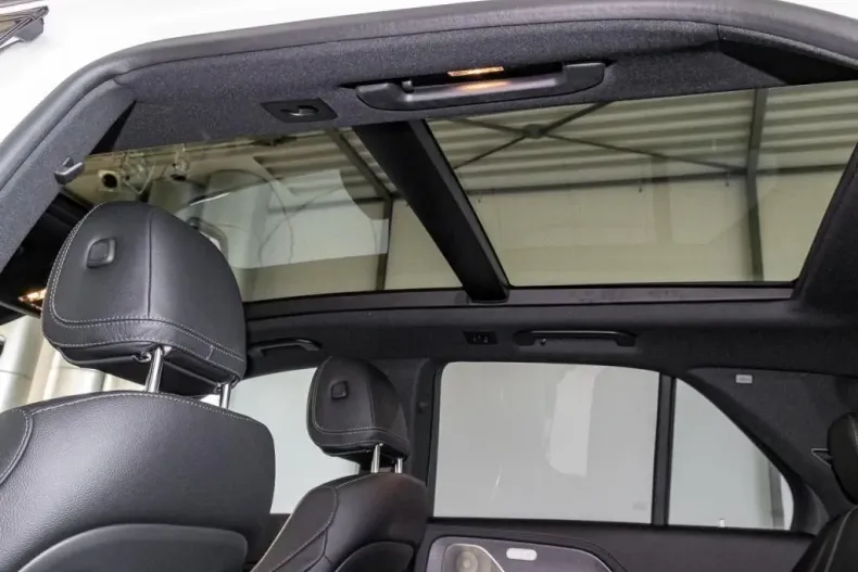 Mercedes-Benz GLE 350 din 2023 cu 12.600 km - oferta MER116066 - foto 12