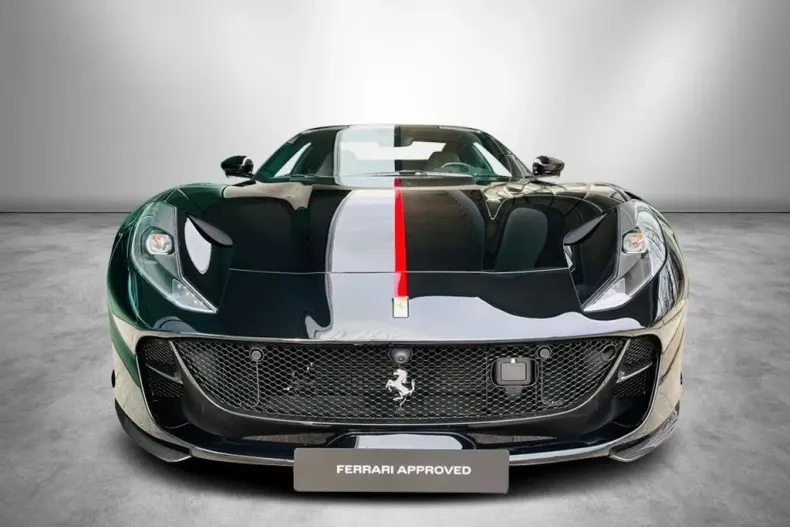 Ferrari 812 din 2022 cu 3.800 km - oferta FER116067 - foto 6